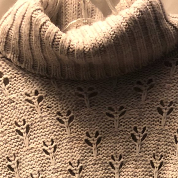 QUICK SILVER, Cowl Neck Fringed Poncho - Picture 3 of 3